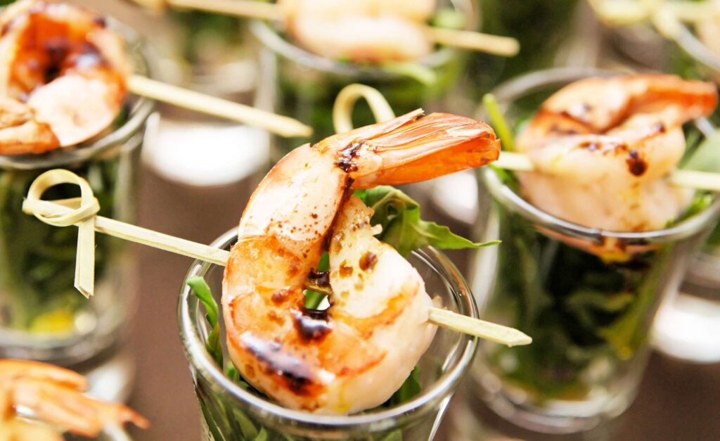 Verrines servies en cocktail dînatoire